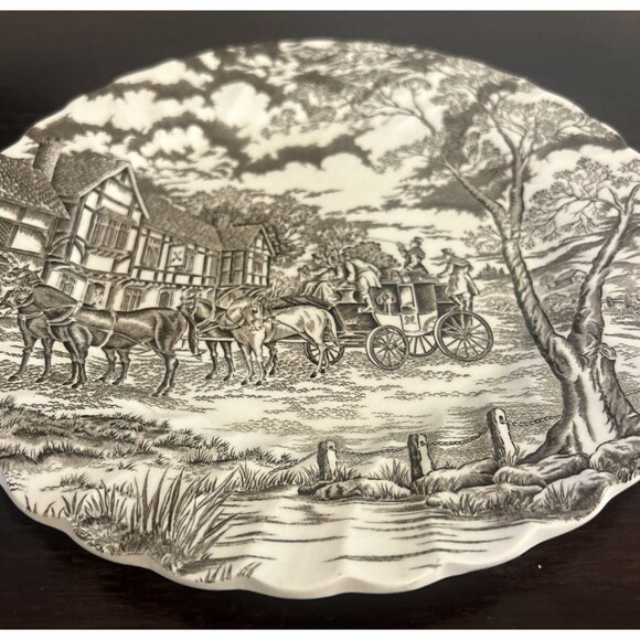 Royal Mail Fine Staffordshire Ironstone Dinner Plate 10 in Hand-Engraved England - Picture 3 of 6